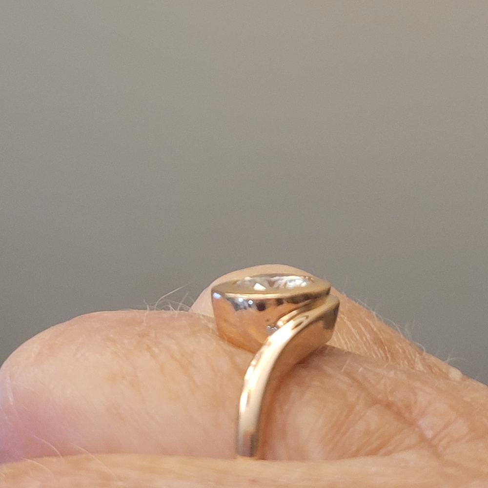 CHARLES & COLVARD 14k ROSE GOLD RING - Picture 4 of 6